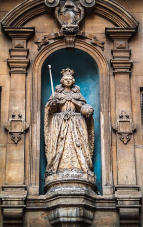 Photo of Queen Elizabeth I statue situated outside the St Dunstan in the West church in Fleet Street, London, UK.のeditorial素材