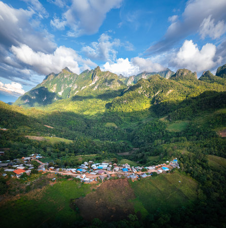 Green mountain view at Doi Luang Chiang Daoの写真素材