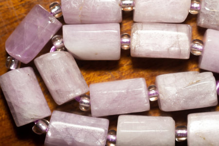 Fashion beaded bracelet with pink kunzite stone.
