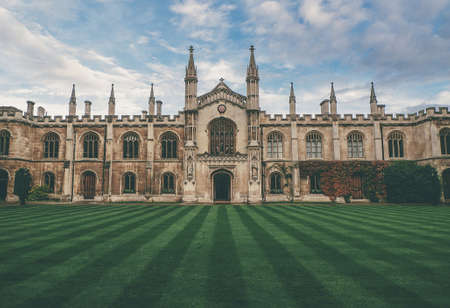 Ancient building. Green lawn in front of a beautiful Palace.のeditorial素材