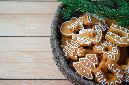 Christmas cookies in a wicker basketの写真素材