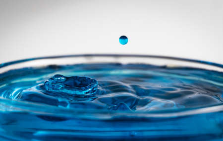 The form of a drop falling into a bowl of water 2018の写真素材