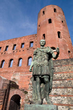 Statue of Julius Caesar in Turin (Italy)の写真素材