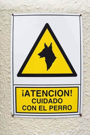 beware of the dogの写真素材