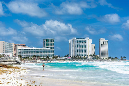 Mexico Cancun, beautiful Caribbean coast, seascape with turquoise water.の写真素材