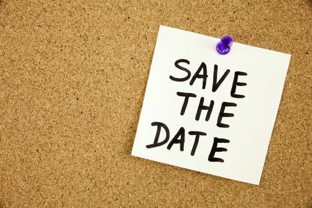 Save the date on cork board background Bussines Conceptの写真素材