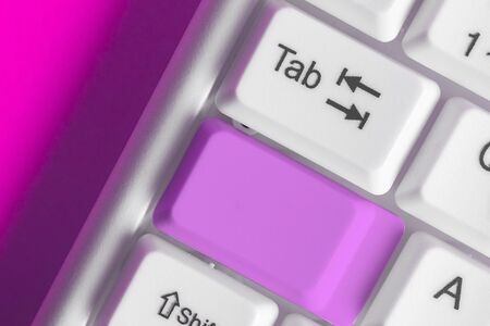 Pc Keyboard Key With Empty Note Paper Above Copy Spaceの写真素材
