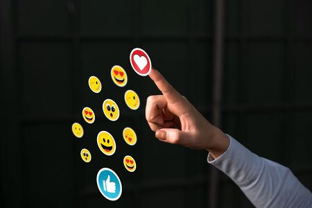 Social Media Communication Chat Messages Blank Speech Bubble Flat Icon