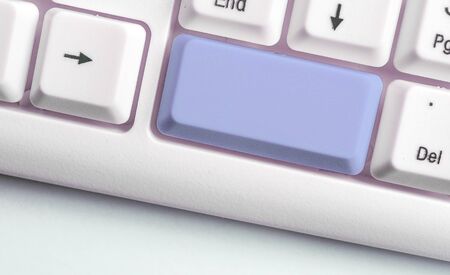 Pc Keyboard Key With Empty Note Paper Above Copy Spaceの写真素材