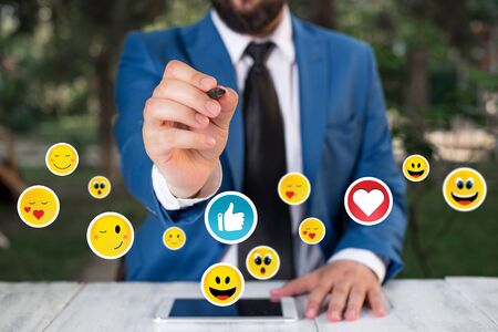 Social Media Communication Chat Messages Blank Speech Bubble Flat Icon