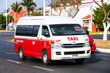 CAMPECHE, MEXICO - MAY 20, 2017: Passenger van Toyota HiAce in the city street.のeditorial素材