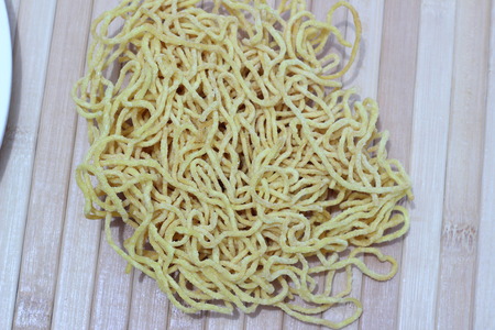 Noodles Crispy golden yellow color has not cookの写真素材