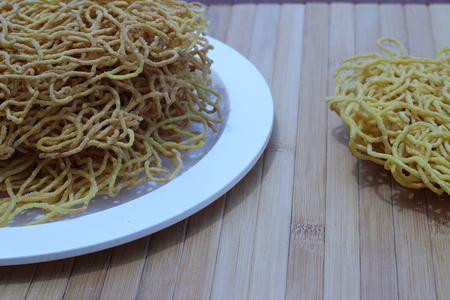 Noodles Crispy golden yellow color has not cookの写真素材