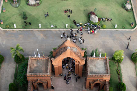 BAGAN, NYAUNG-U, MYANMAR - 3 JANUARY 2020: View of people visiting the Nan Myint viewing tower by the entrance from aboveのeditorial素材