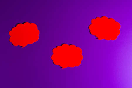 Empty speech three red clouds chat mockup for text on purple ,veri peri color background.copy space.の写真素材