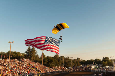 US Army Skydiver with US Flagのeditorial素材