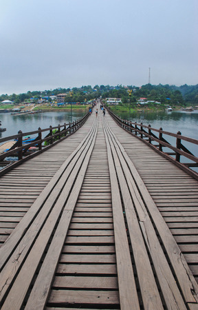 old wooden bridge (Mon bridge) at Sangkhlaburi, Kanchanaburi, Thailandの写真素材