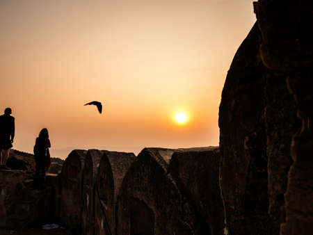 Sunrise in the morning and the weather is cold.