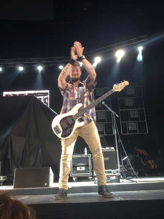 Night train tour with Jason aldean and jake Owen