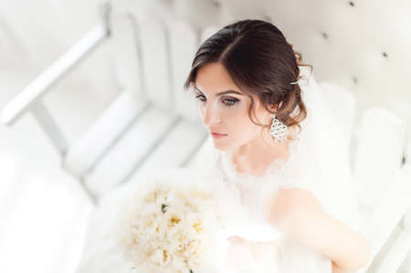 bride in white roomの写真素材