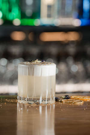 Pisco Sour Cocktail on a bar desk.の写真素材