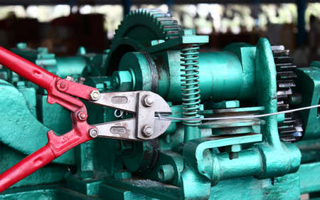 barb wire making machine