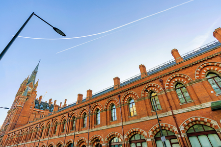 LONDON, UNITED KINGDOM - OCTOBER 31: This is the exterior architecture of Kings Cross St Pancras railway station on October 31, 2016 in Londonのeditorial素材