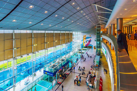 HONG KONG, CHINA - APRIL 25: This is a view of Hong Kong station in the downtown area where many travelers come to take the airport express train from on April 25, 2017 in Hong Kongのeditorial素材