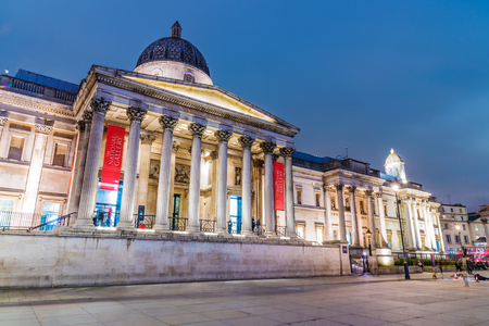 LONDON, UNITED KINGDOM - December 06: Night view of the famous National Gallery museum in Trafalgar Square on December 06, 2018 in Londonのeditorial素材