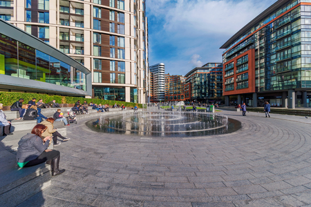 LONDON, UNITED KINGDOM - OCTOBER 30: Paddington Basin riverside park and contemporary office buildings on October 30, 2017 in Londonのeditorial素材