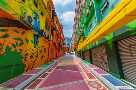 KUALA LUMPUR, MALAYSIA - JULY 24: This is The lost Stream of Jalan Alor, a famous street with many colorful paintings on July 24, 2018 in Kuala Lumpurのeditorial素材