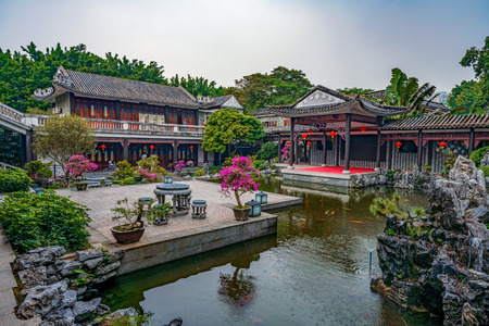 GUANGZHOU, CHINA - OCTOBER 20: Traditional Chinese gardens and architecture at Liwan Lake Park, a popular tourist destination on October 20, 2018 in Guangzhouのeditorial素材