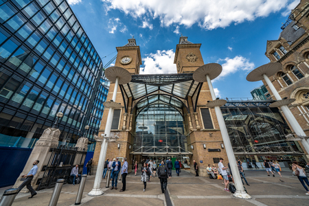 LONDON, UNITED KINGDOM - JULY 16: This is the exterior architecture of Liverpool Street Station on July 16, 2019 in Londonのeditorial素材