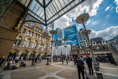 LONDON, UNITED KINGDOM - JULY 16: The entrance to Liverpool Street station in the City of London financial district on July 16, 2019 in Londonのeditorial素材