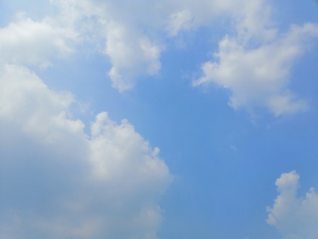 Beautiful clouds on blue sky background wallpaperの写真素材