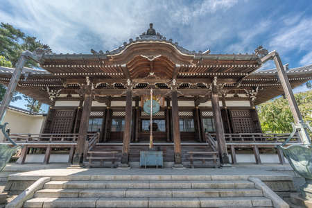 Hongaku-ji Temple (Myogonzan Hongakuji), built by Mochiuji Asikaga in 1436 Enshrined Ebisu deity. Priest Nichiren (1222-1282) Transformed it in Nichiren sect Buddhist templeのeditorial素材