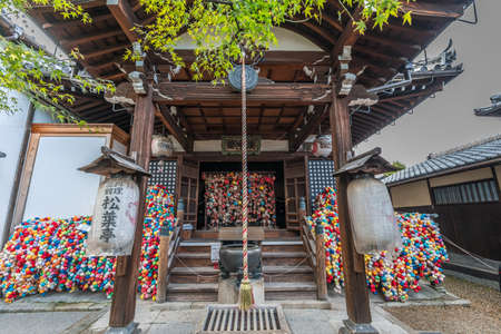 Kyoto, Japan - November 11, 2017 : Hoden of Yasaka Koshindo, dedicated to Koshin-san or Shomen Kongo a blue, guardian warrior and to the "three wise monkeys" Representing the Koshin faith.のeditorial素材