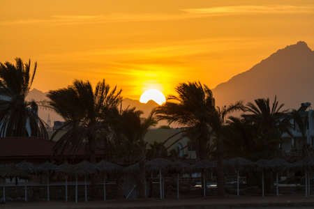 Sun sadytsya for hor? in Hurghada, Egypt.
Type with the sea on dry land.の写真素材