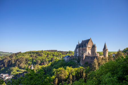 View of the castle in the mountains. Vianden.のeditorial素材