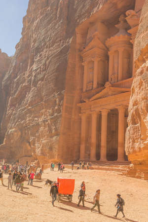 PETRA, JORDAN - The beautiful and mesmerizing Petra in Jordanのeditorial素材