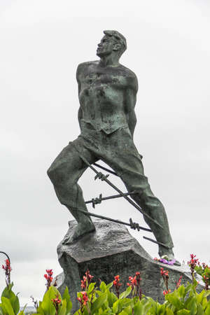 KAZAN, RUSSIA - The Musa Jalil statue in Kazanのeditorial素材