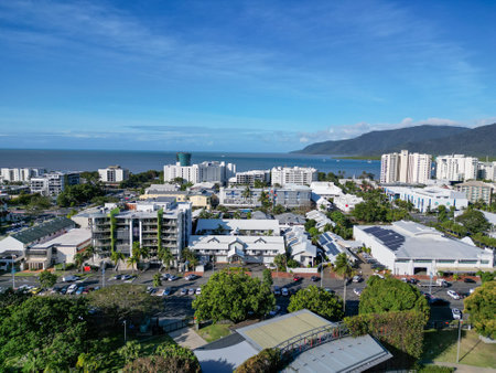 Aerial view of Cairns CBD with a nature backdrop in Martin Munro parkの写真素材