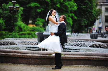 Wedding couple background fountainの写真素材