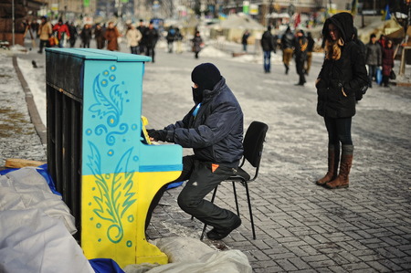KYIV, UKRAINE - JANUARY 2014: Euromaidan. Revolution of Freedom.のeditorial素材