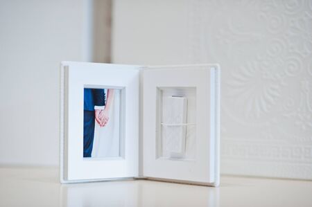White wedding flash drive boxの写真素材