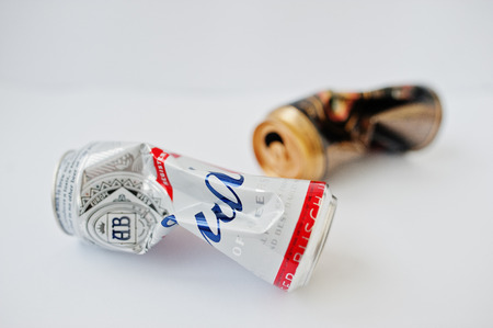 Dusseldorf, Germany - February 18, 2017: Crumpled iron bottles can of Bud beer on white background.のeditorial素材