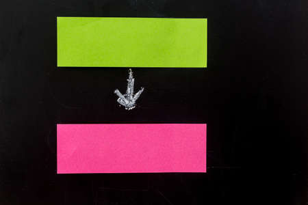 Blank sticky notes and chalk arrow with copyspace for text messageの写真素材