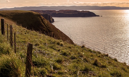 Sunset over The Isle of Skye coatlineの写真素材