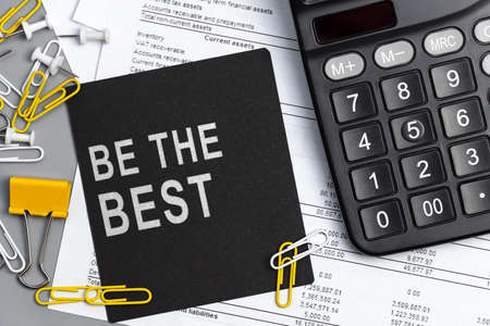 Be the best - concept of text on sticky note. Closeup of a personal agendaの写真素材