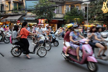 Busy traffic in the streets of Hanoi, city center, Vietnamのeditorial素材